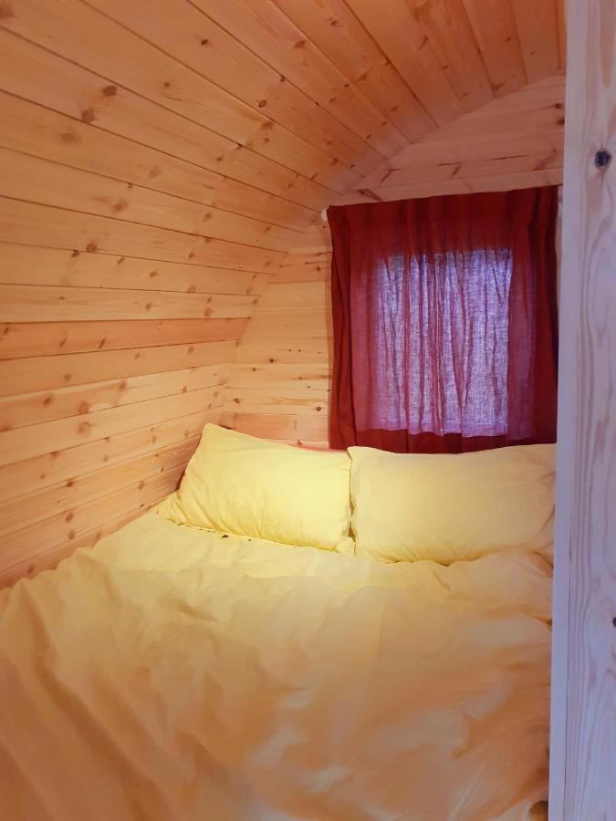 The Sleepy Crofter Glamping - Achiltibuie Hotel Exterior photo